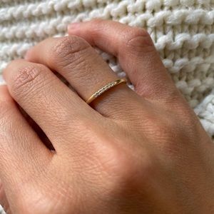 Mejuri diamonds line ring size 5